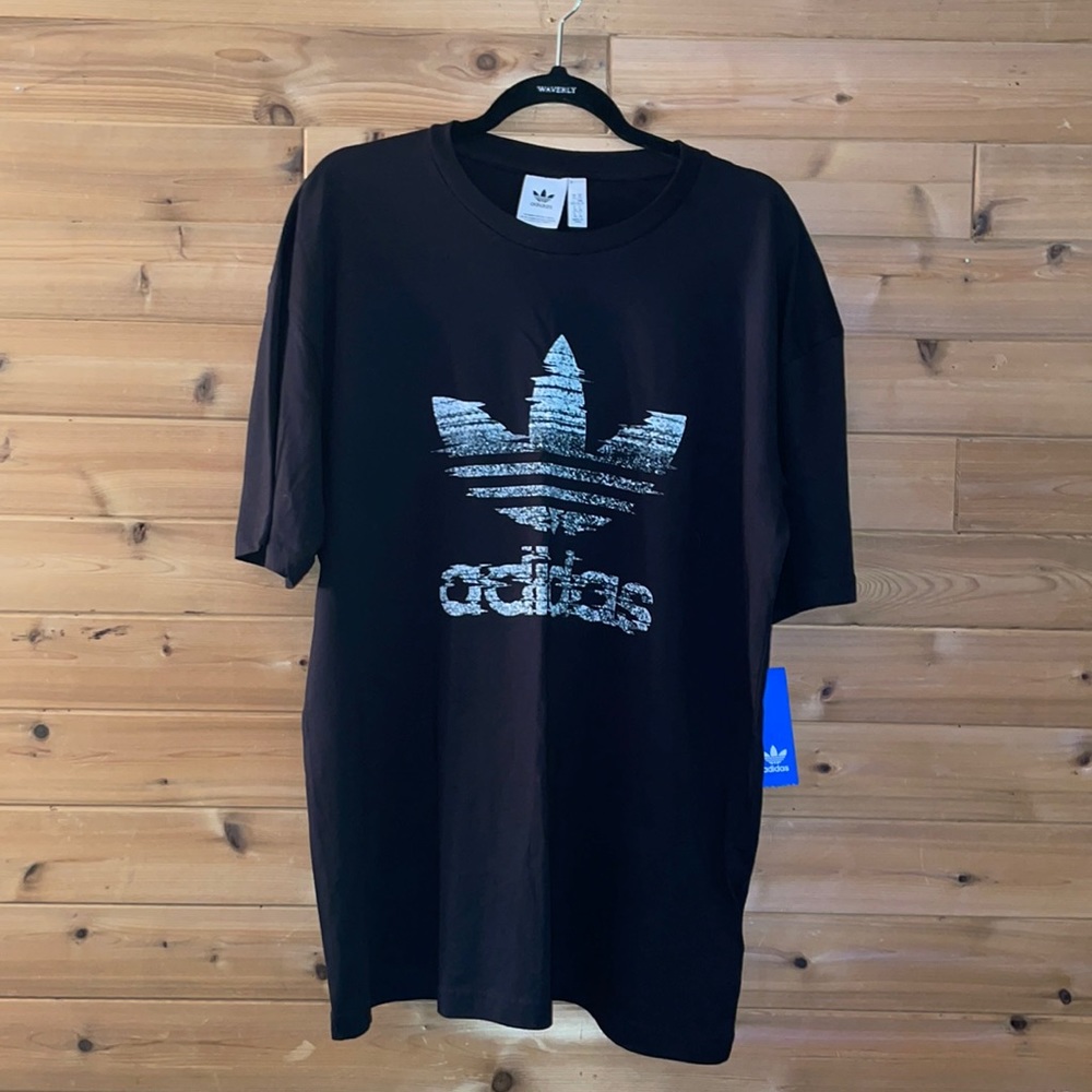 BNWT adidas tshirt